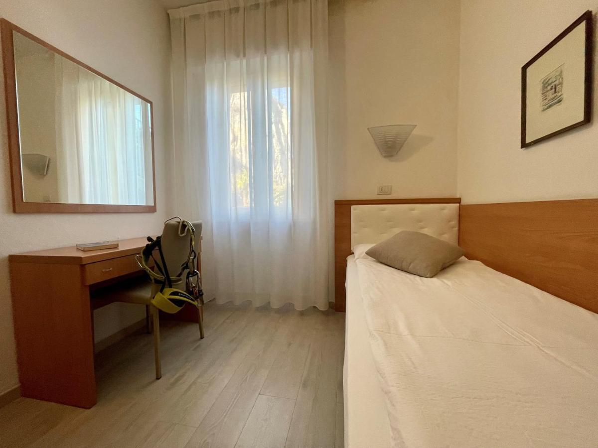 Hotel Garden Arco (Adults Only) מראה חיצוני תמונה