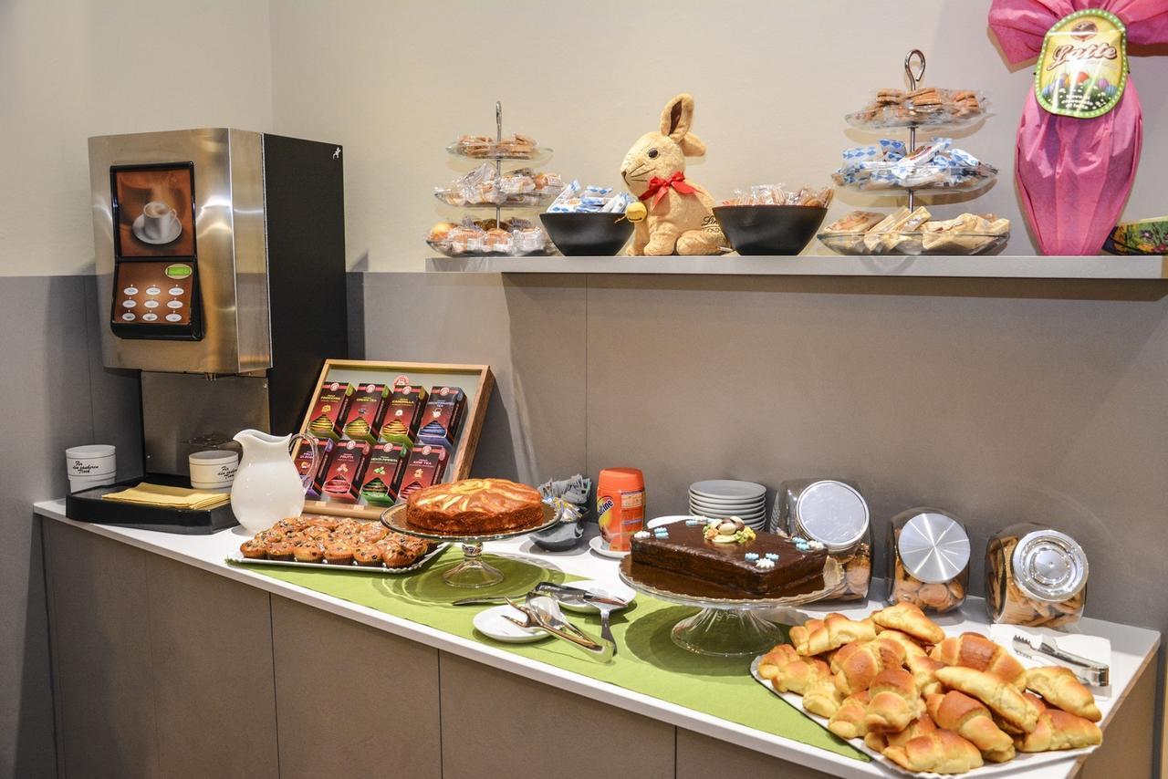 Hotel Garden Arco (Adults Only) מראה חיצוני תמונה